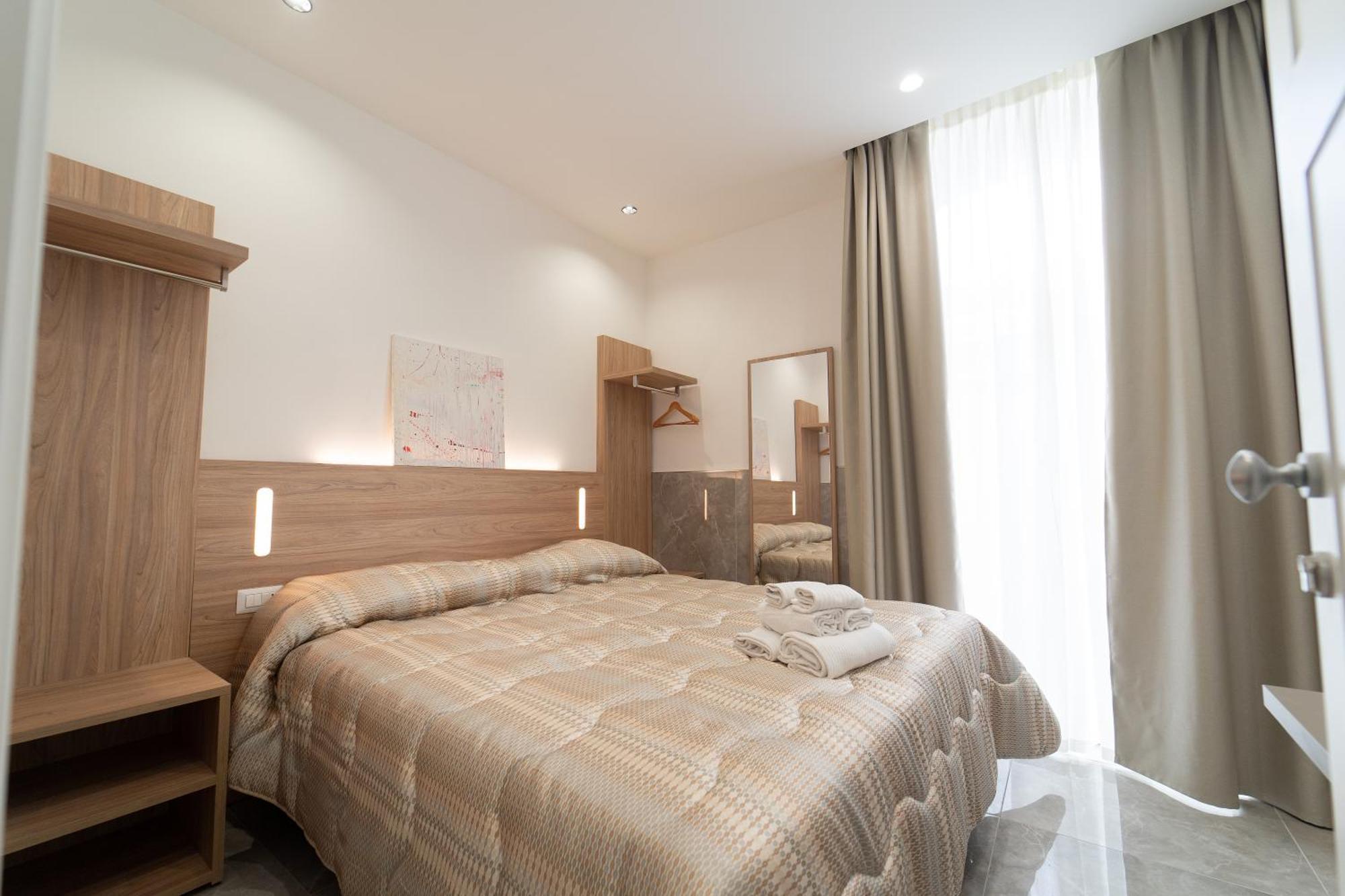 Hotel Toledo H, Naples Historical Center, By Clapa Group Chambre photo
